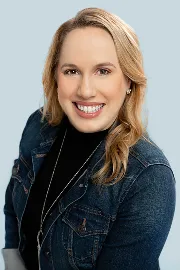Beth OBrien Headshot